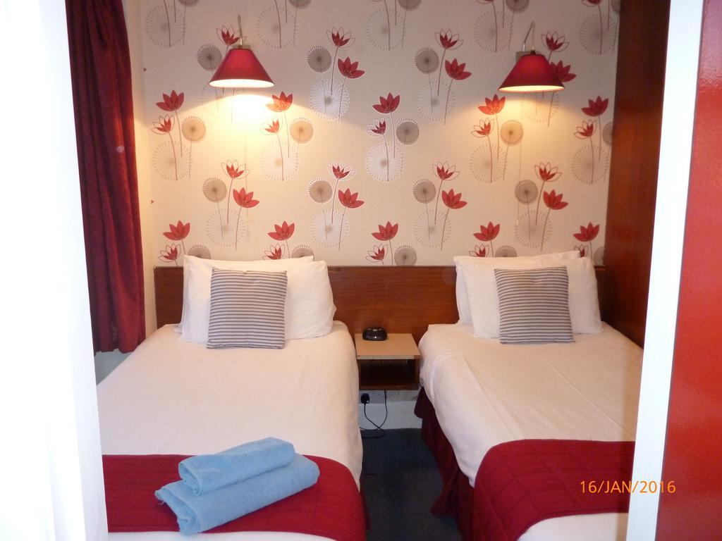 Grange Lodge Hotel - B&B Londýn Pokoj fotografie